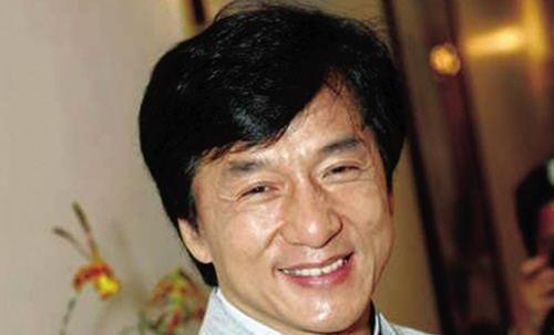 成龙出书爆料娱乐圈内幕,揭秘明星背后的真相  第1张